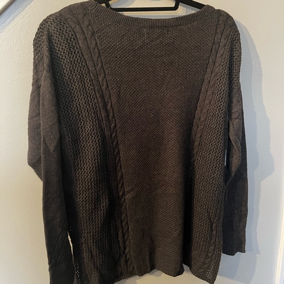 American Eagle Grey Sweater - Picture 4 of 4